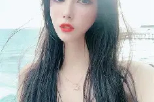 网红自曝恋情背后的流量密码：当炒作遇上女明星