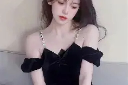 男星恋上网红女友全网热议吵翻了天这瓜到底香不香？